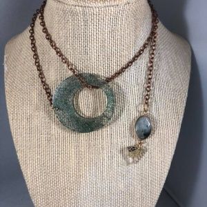 Green Cocoon with Labradorite lariat necklace